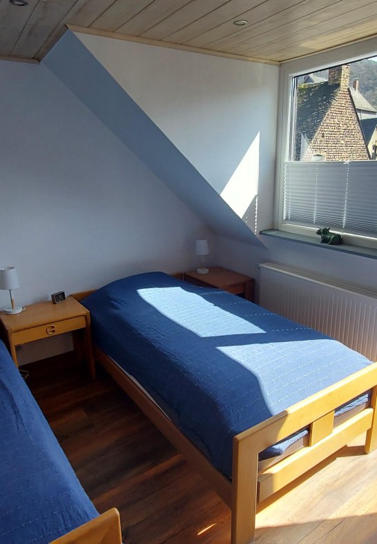 Liebenstein bedroom right side with balcony | &copy; Heimes