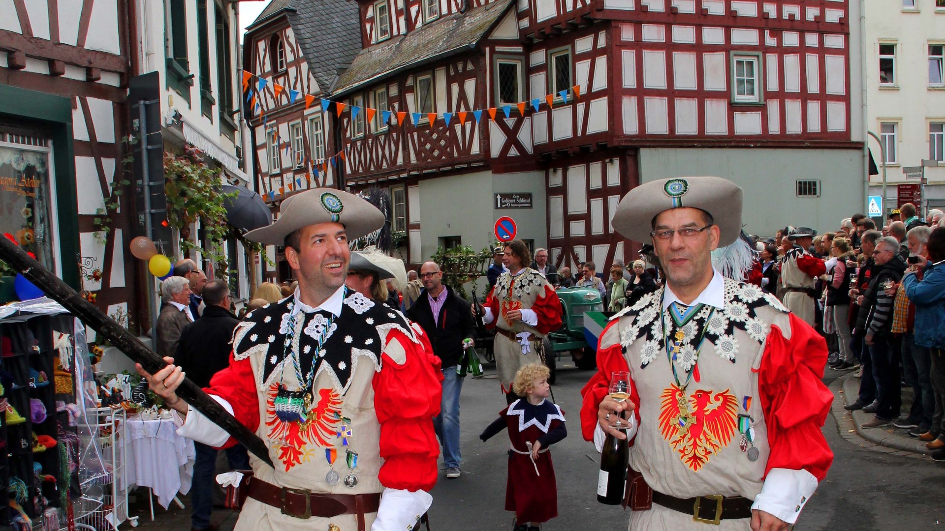 Pankgrafen beim Winzerfestzug | © Dirk Förder