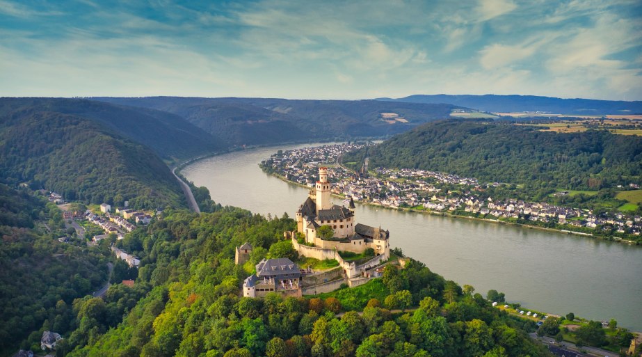 Blick auf die Marksburg | &copy; Sebastian Reifferscheid / Loreley-Touristik GmbH