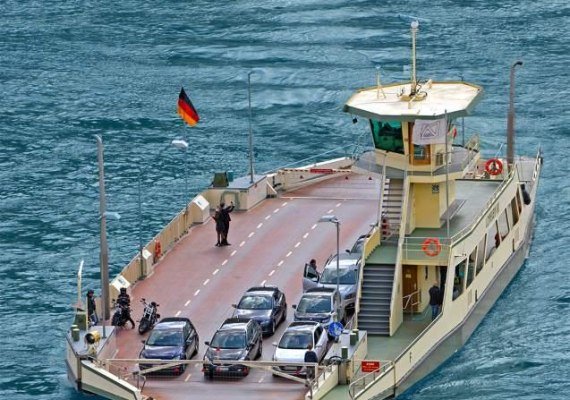 F&auml;hre Loreley | &copy; Klaus Hammerl