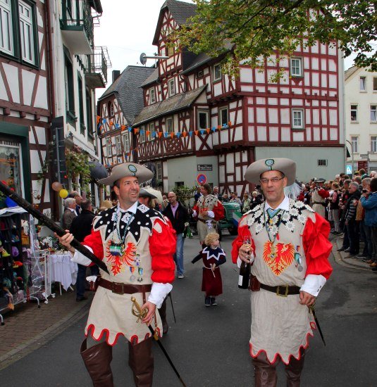 Pankgrafen beim Winzerfestzug | © Dirk Förder