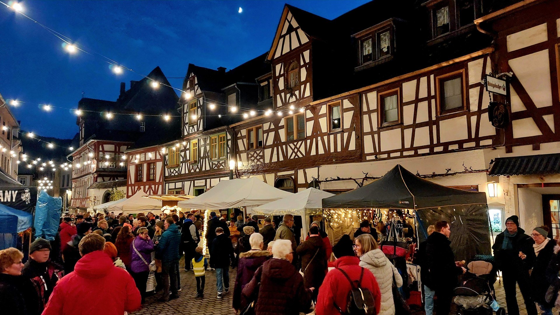 Weinachtsmarkt Braubach | © Markus Fischer