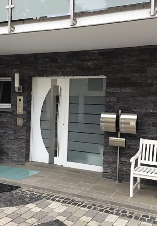 Entrance | &copy; Dillenberger