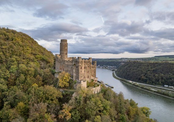 Burg Maus im Herbst | &copy; Andreas Pacek, fototour-deutschland.de